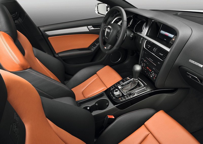 Audi S5 Sportback: Un deportivo camuflado de coche de padre