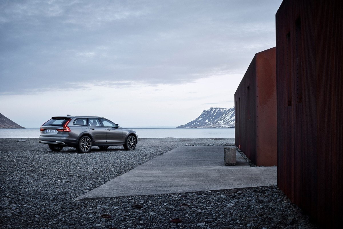 El Volvo V90 ya tiene su versión campera Cross Country
