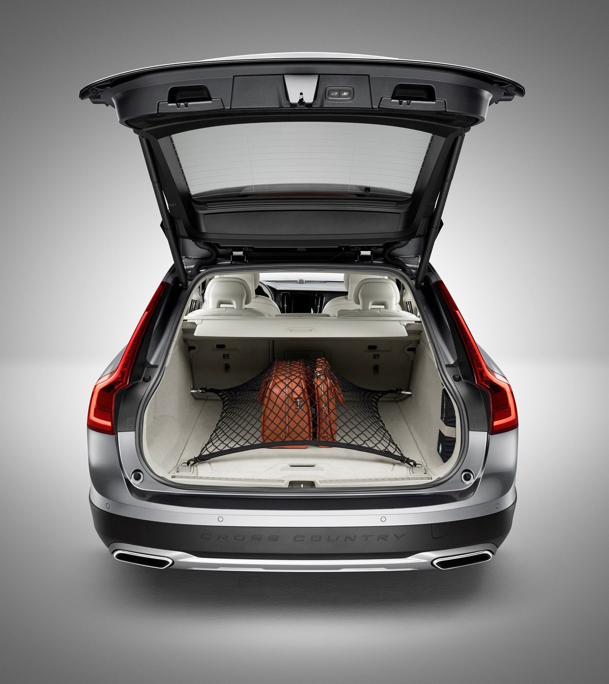 El Volvo V90 ya tiene su versión campera Cross Country
