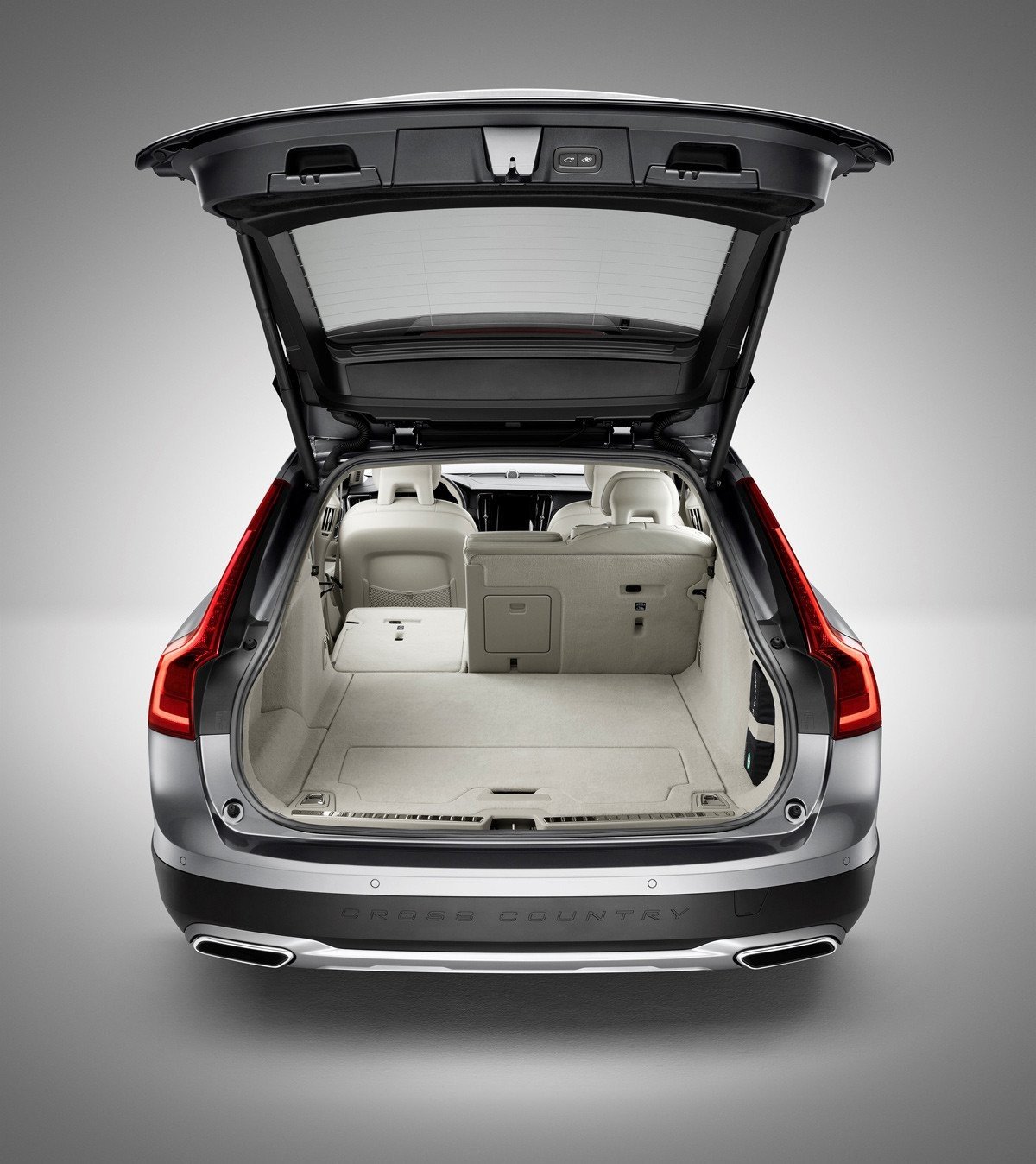 El Volvo V90 ya tiene su versión campera Cross Country