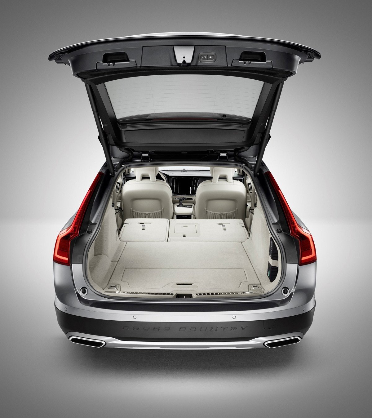 El Volvo V90 ya tiene su versión campera Cross Country