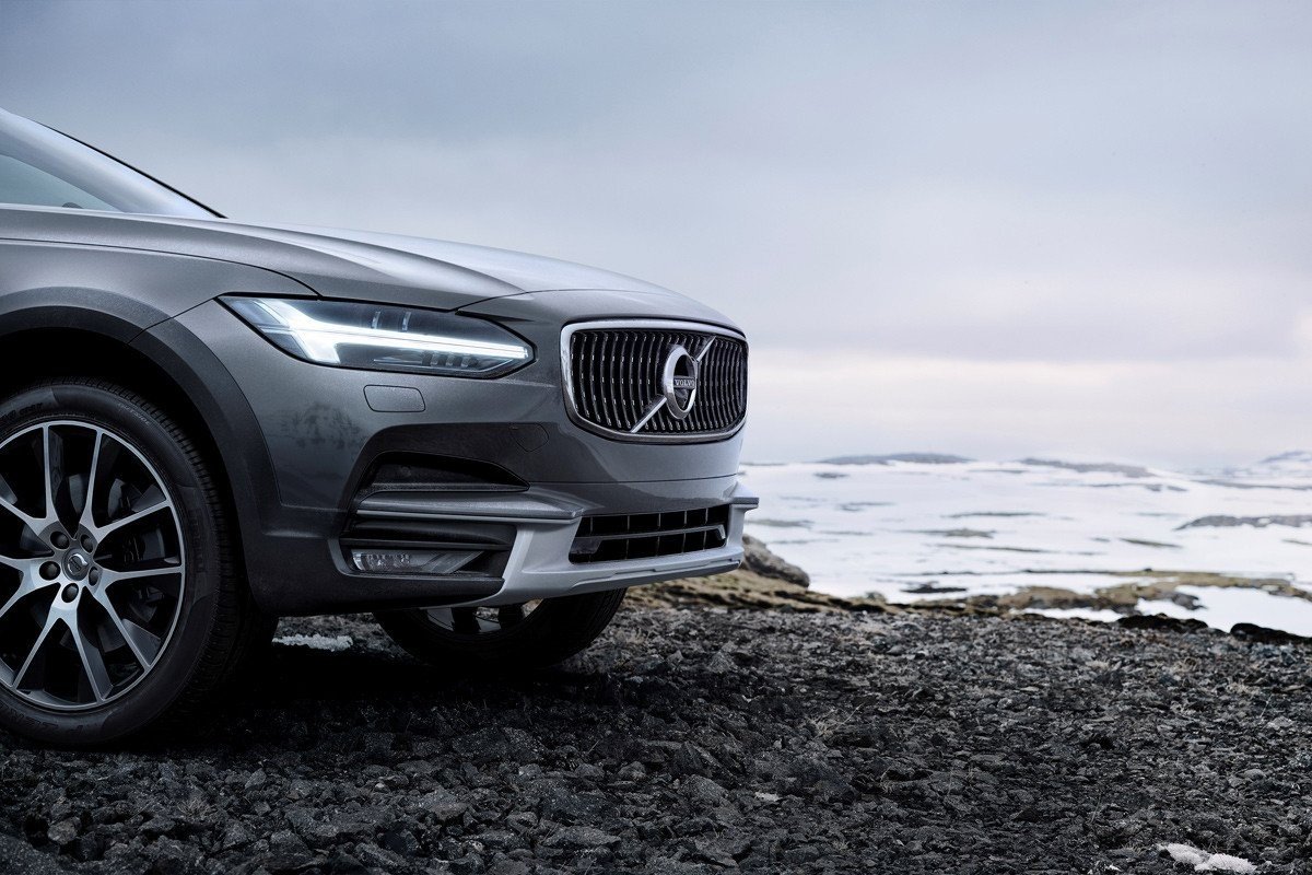 El Volvo V90 ya tiene su versión campera Cross Country
