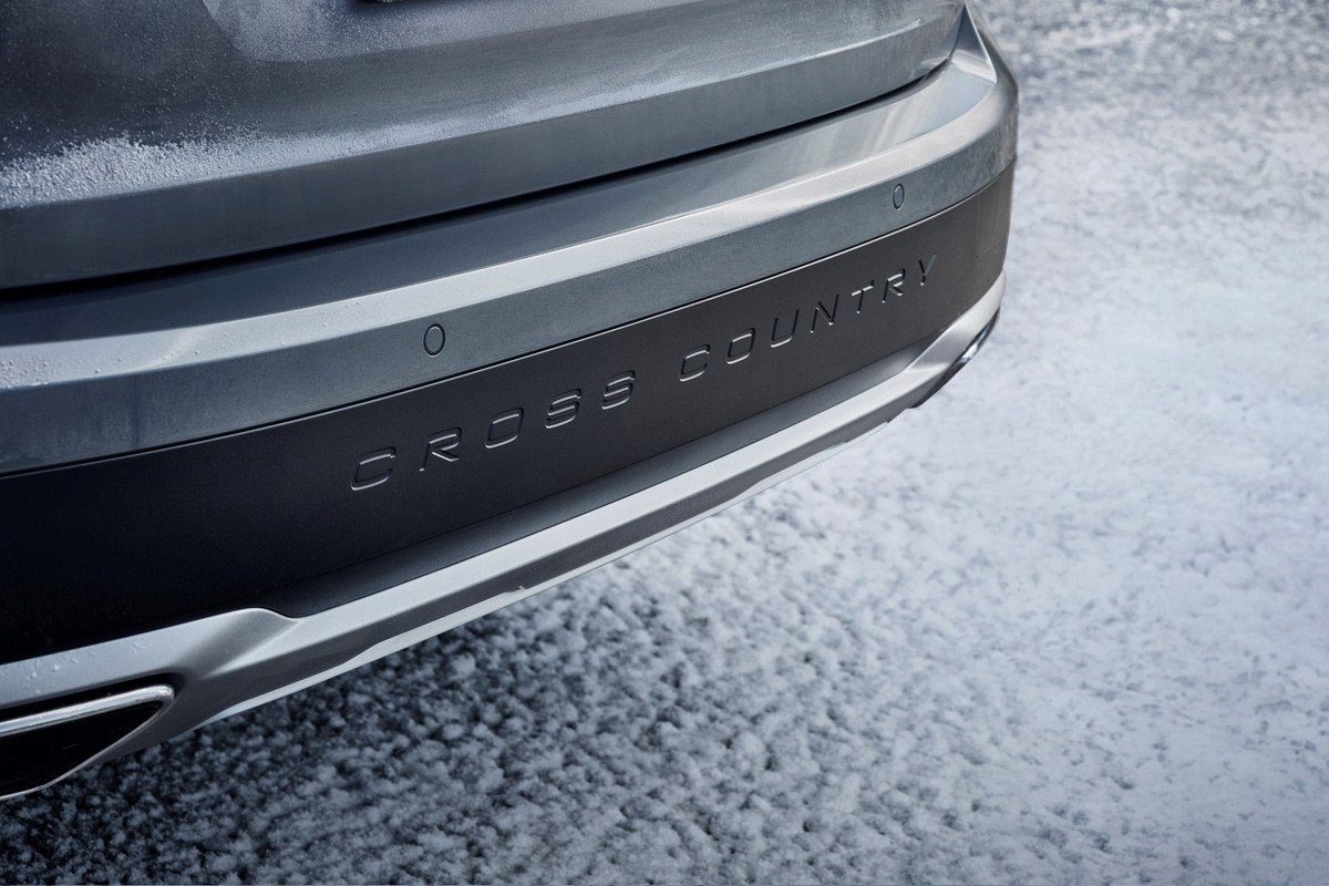 El Volvo V90 ya tiene su versión campera Cross Country