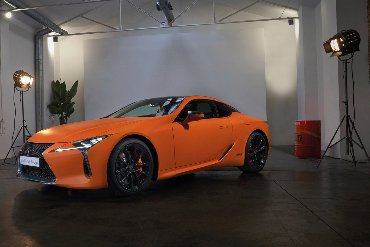 Nuevos Lexus UX 250h Engawa y LC 500h Matte Prototype