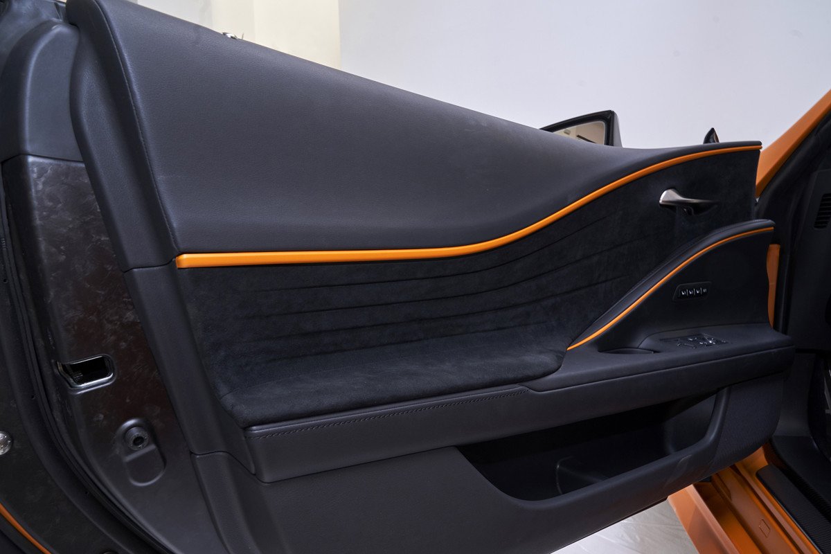Nuevos Lexus UX 250h Engawa y LC 500h Matte Prototype