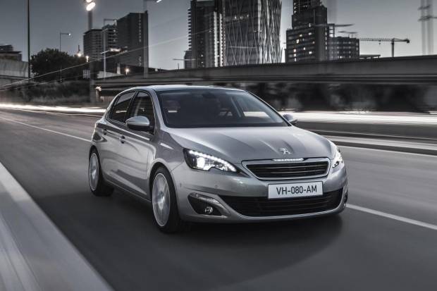 Compra un Peugeot 308 y comienza a pagar en 2016