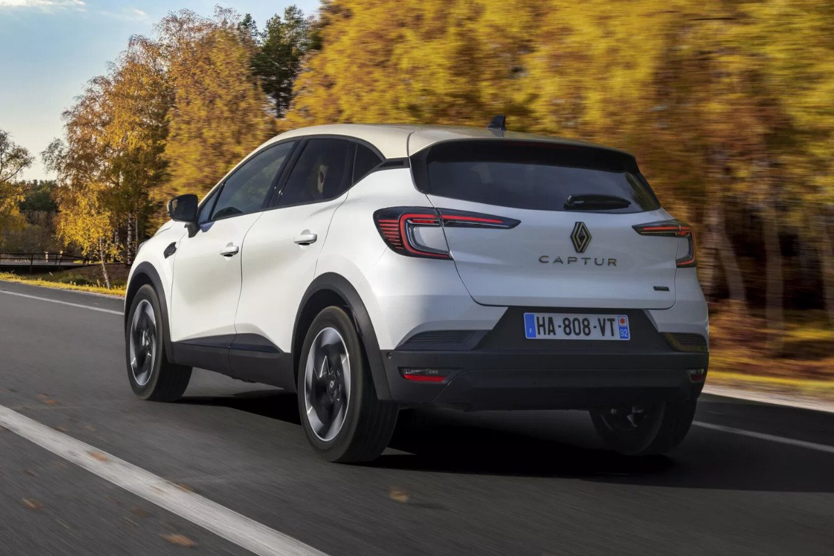 Renault Captur 2024 exterior 2