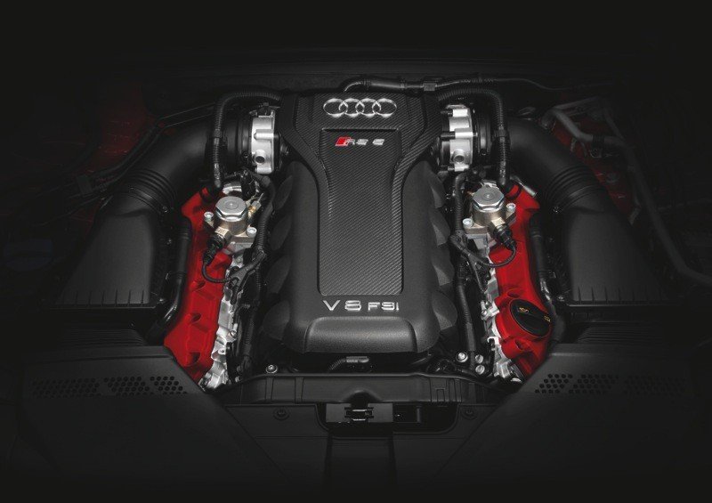 Audi RS 5 Cabrio: un descapotable para los circuitos
