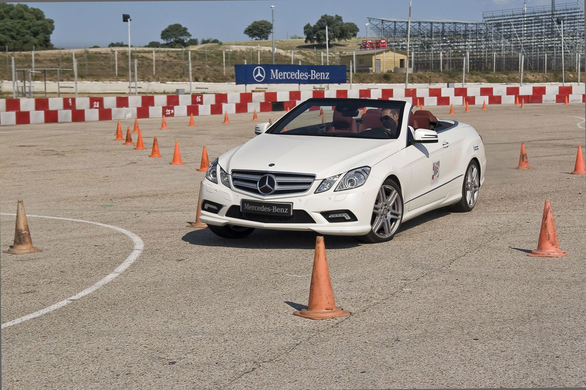 Los cursos de conducción de Mercedes llegan a su vigésima edición