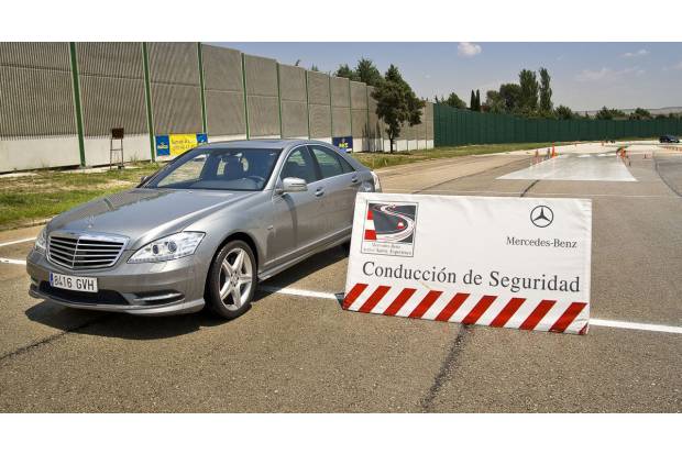 Los cursos de conducción de Mercedes llegan a su vigésima edición
