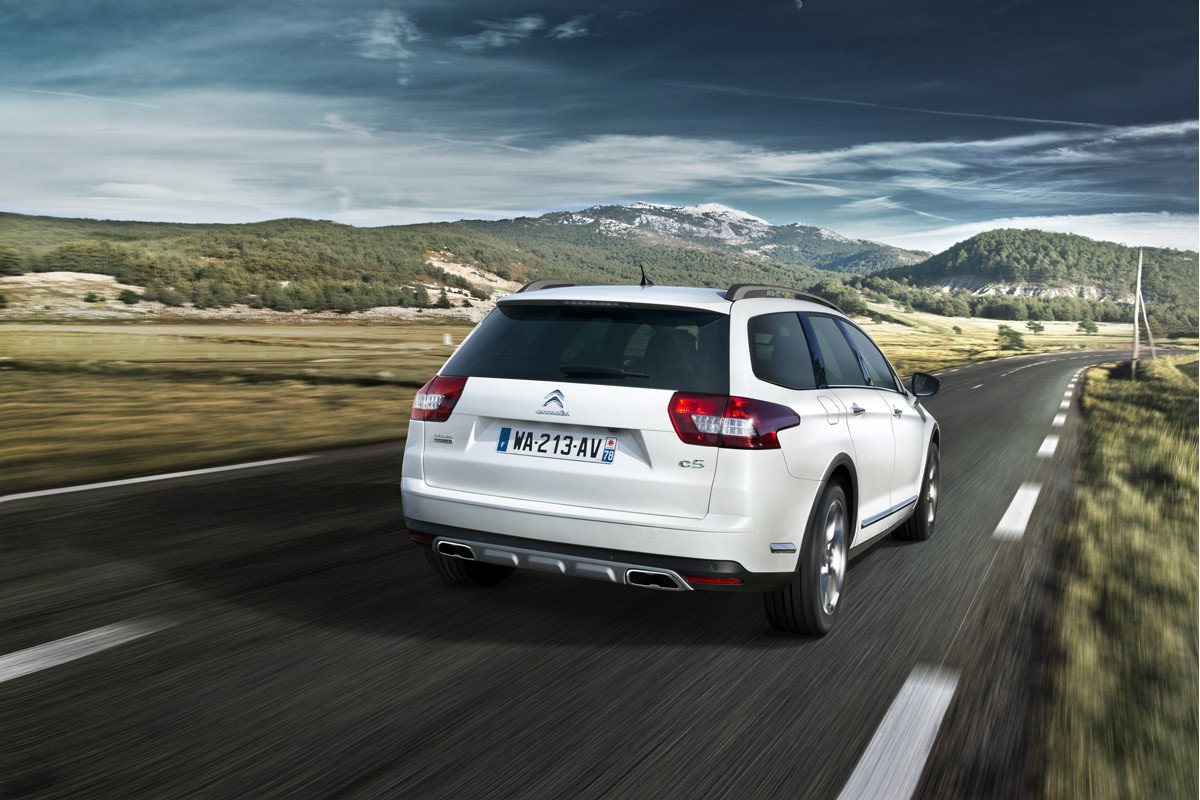 Citroën C5 CrossTourer, otro familiar vestido de SUV