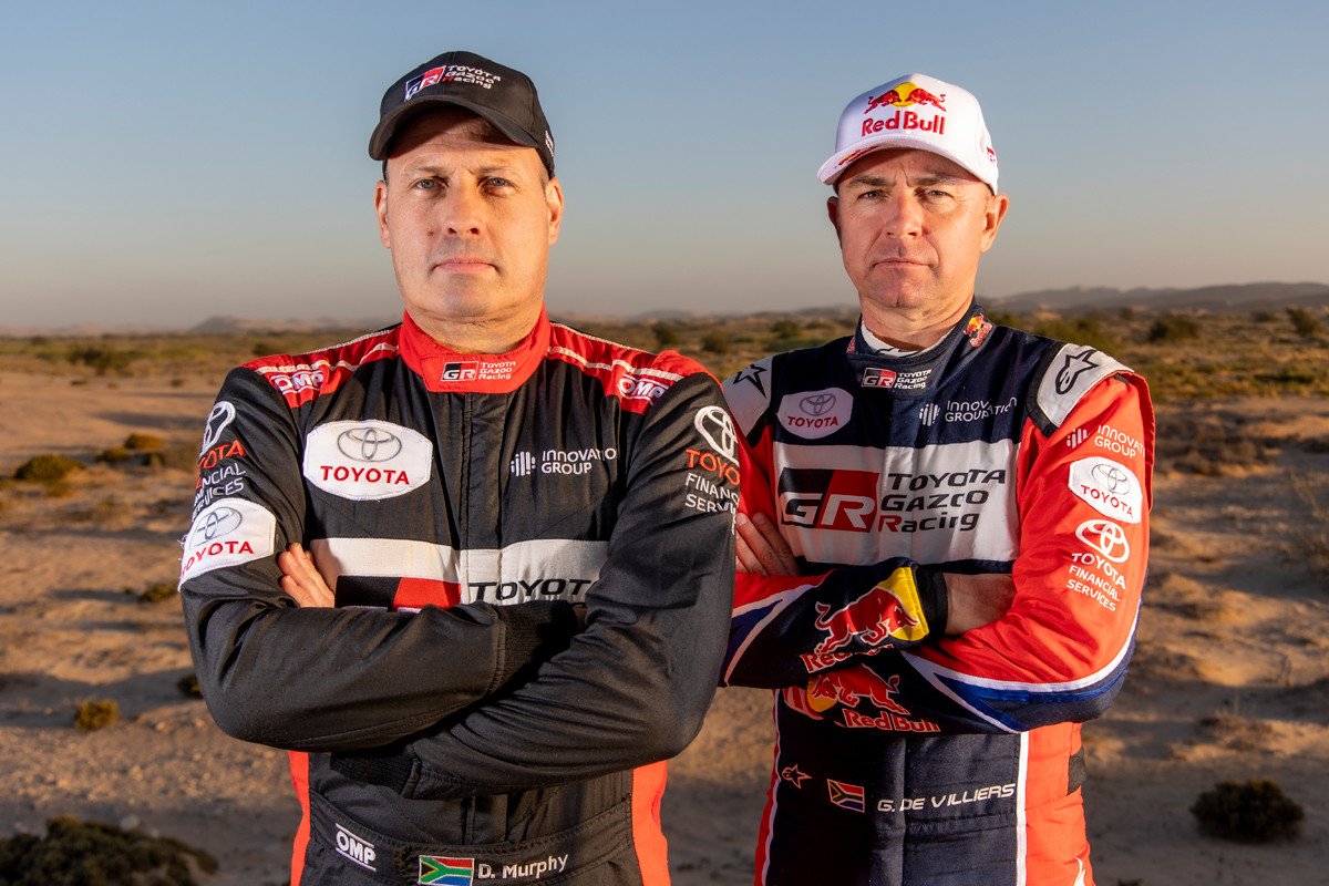 Toyota presenta el GR DKR Hilux y a sus cuatro pilotos para el Dakar 2022