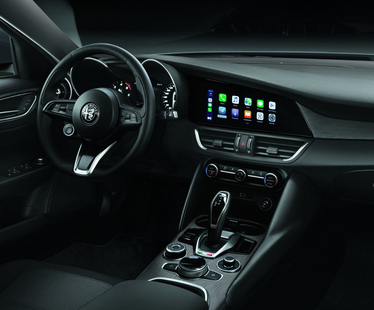 Primera prueba Alfa Romeo Giulia y Stelvio MY20: mejoras tecnológicas y de interiores