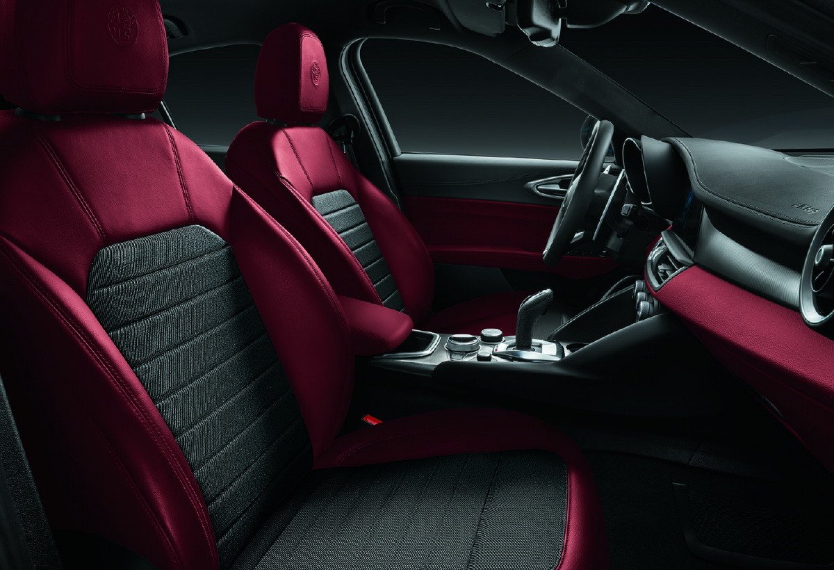 Primera prueba Alfa Romeo Giulia y Stelvio MY20: mejoras tecnológicas y de interiores