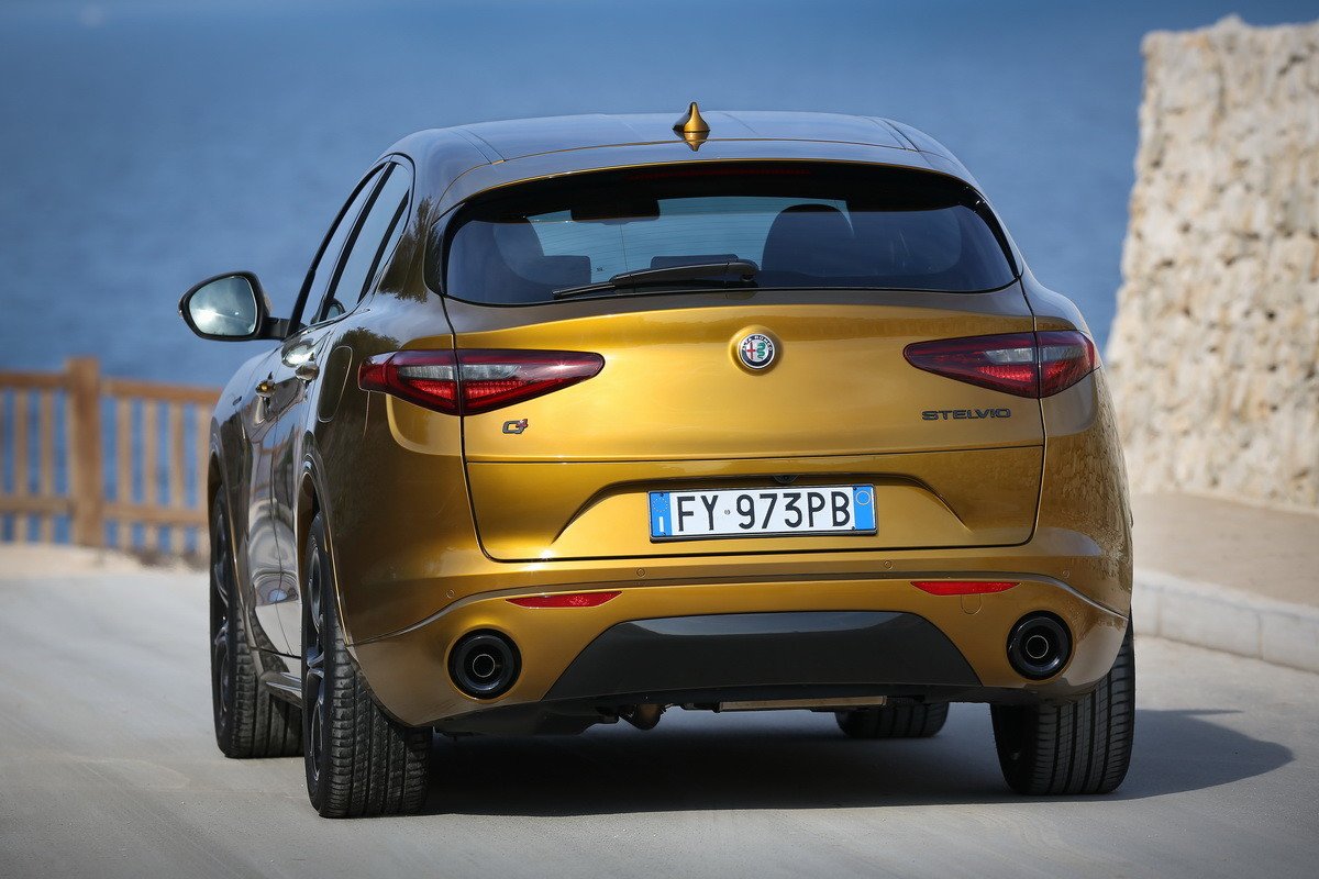 Primera prueba Alfa Romeo Giulia y Stelvio MY20: mejoras tecnológicas y de interiores