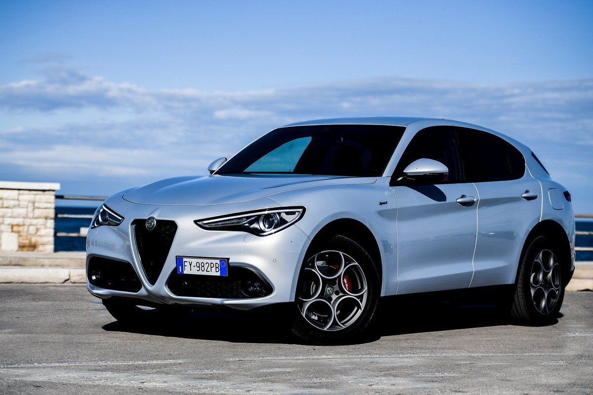 XLUMIO Auto-Mülleimer für Alfa Romeo Sportiva Giulia Stelvio Mito