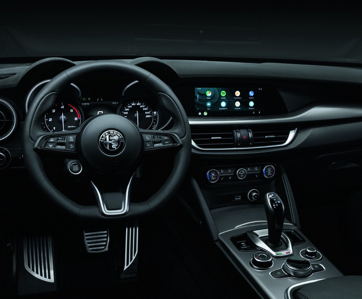 Primera prueba Alfa Romeo Giulia y Stelvio MY20: mejoras tecnológicas y de interiores
