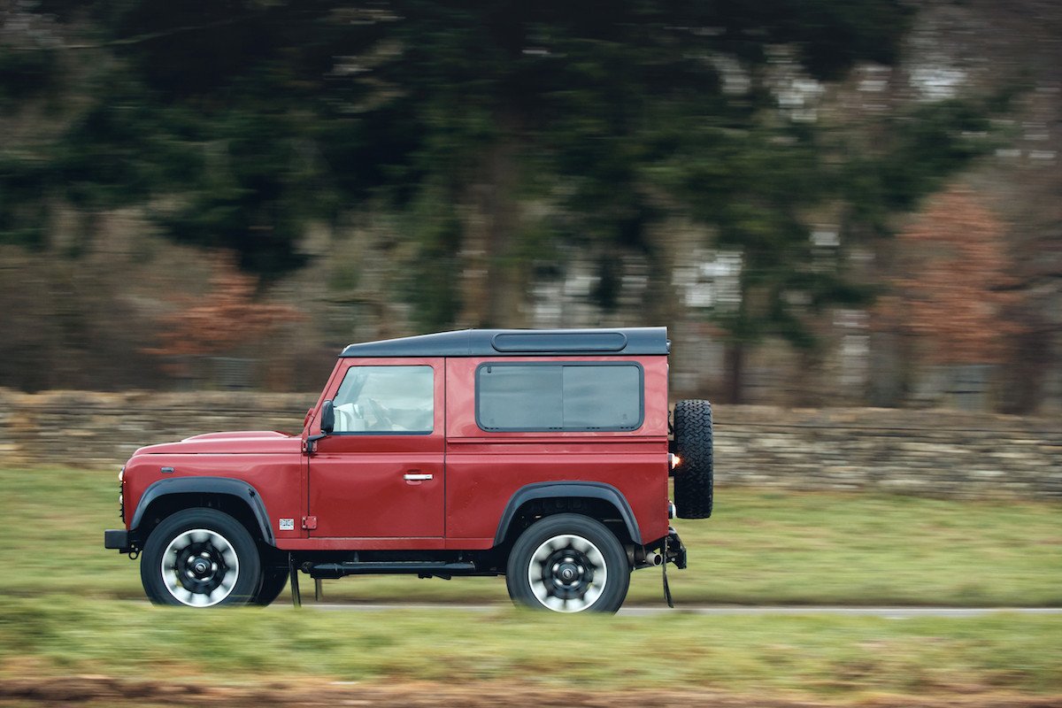 Nuevo Land Rover Defender Works V8 de 405 CV