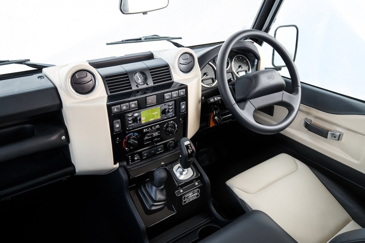 Nuevo Land Rover Defender Works V8 de 405 CV