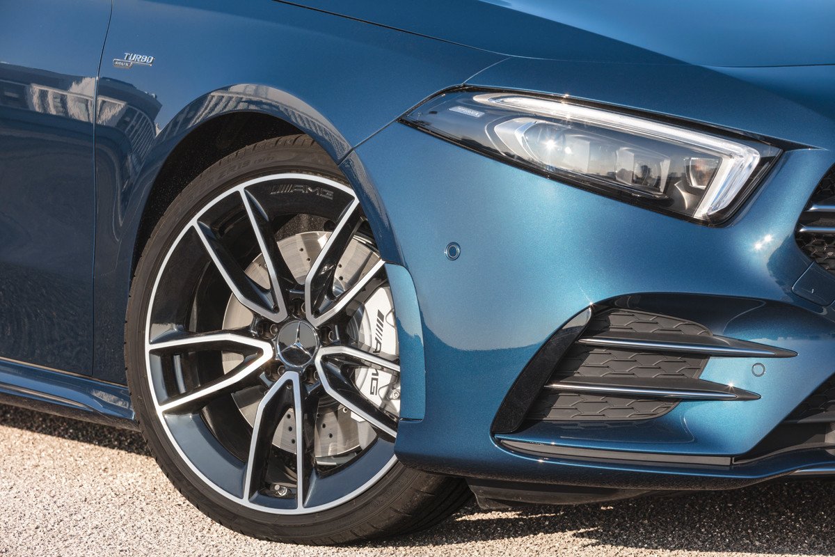 Nuevo Mercedes-AMG A 35 4MATIC Sedán: más compactos deportivos