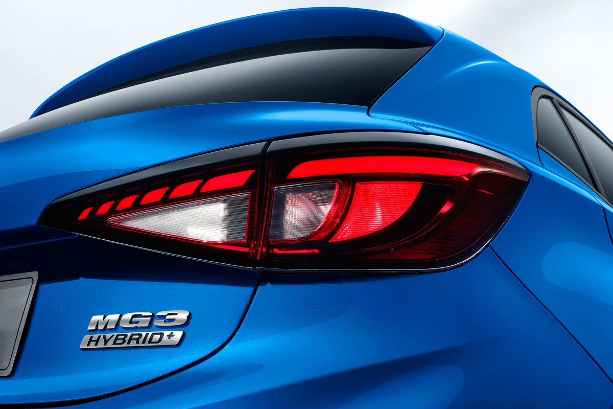 El coche que viene a revolucionar el mercado español: así es el nuevo MG 3 híbrido