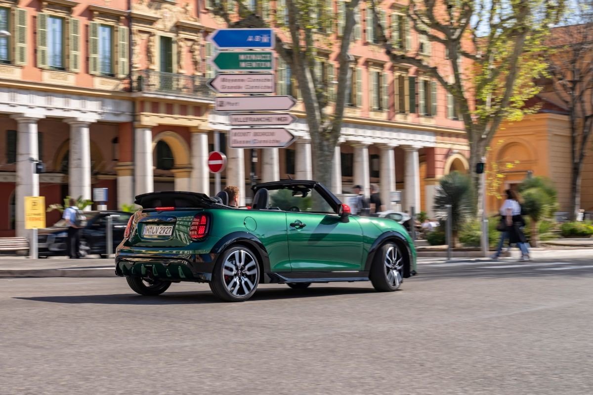 Mini Cabrio JCW