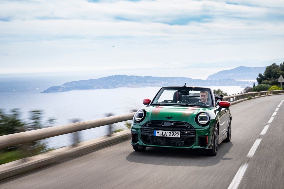 Mini Cabrio JCW