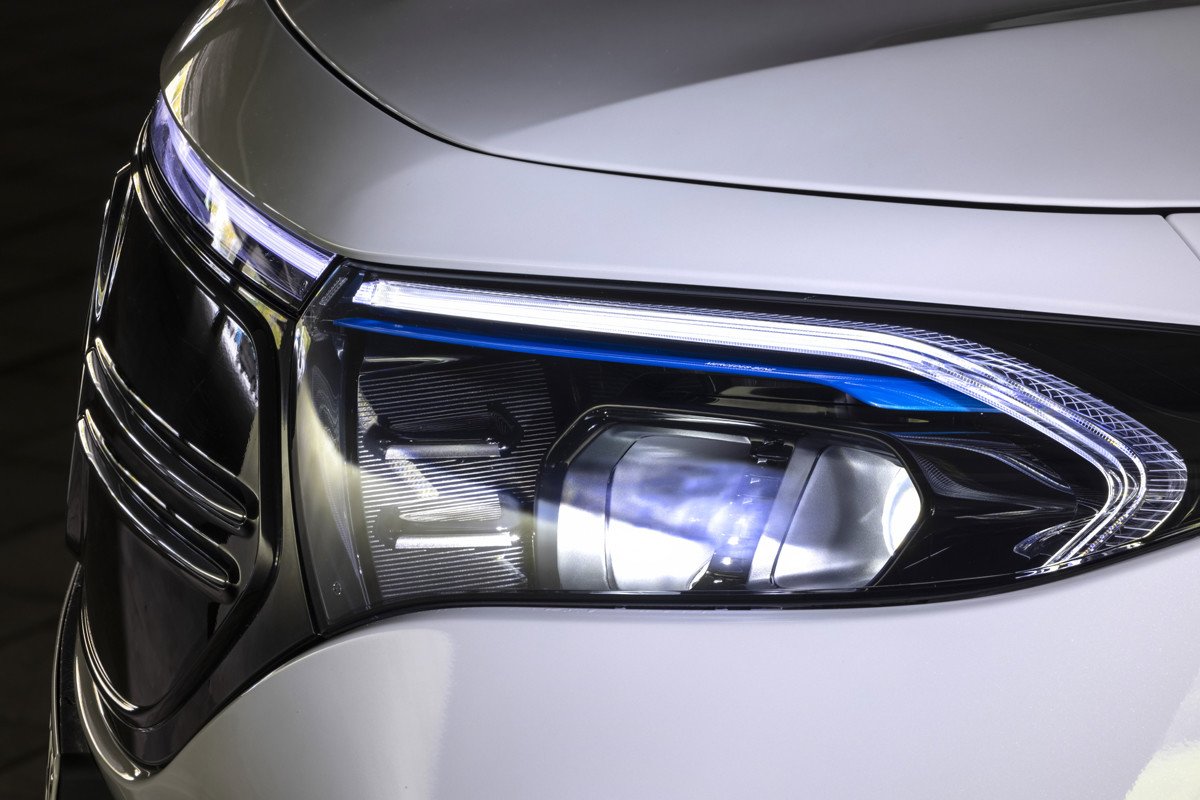 Prueba Mercedes EQB: el SUV eléctrico con 7 asientos y más de 400 km de autonomía