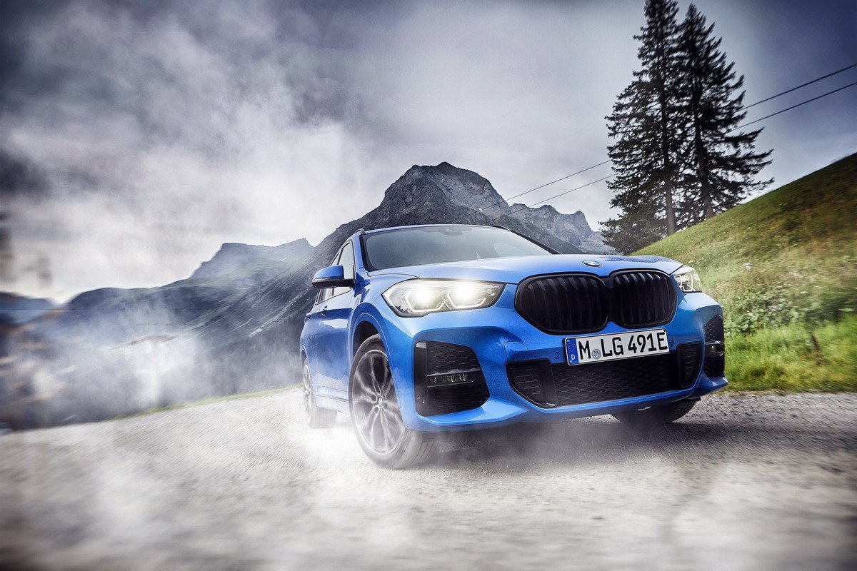 BMW X1 xDrive25e: el pequeño de la familia se electrifica