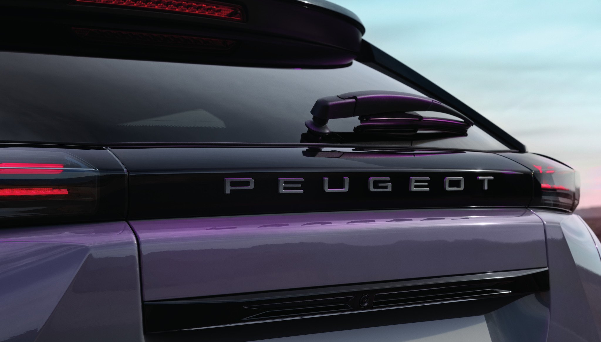 Peugeot 2008 Hybrid