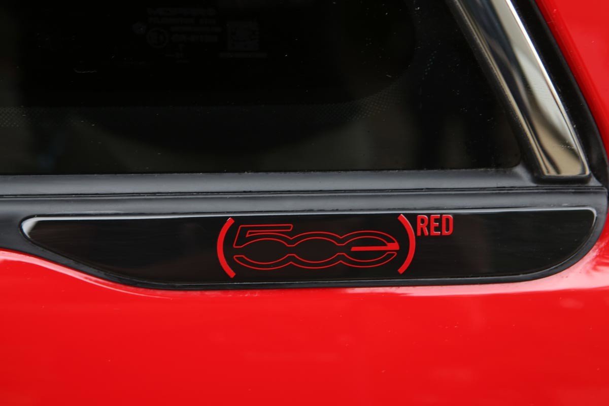 Fiat, Jeep y RAM se asocian con (RED) para luchar contra el covid-19 y el SIDA