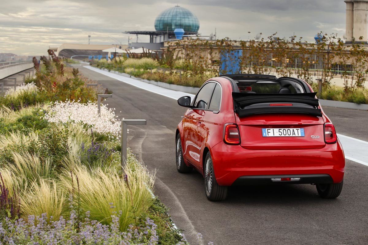 Fiat, Jeep y RAM se asocian con (RED) para luchar contra el covid-19 y el SIDA