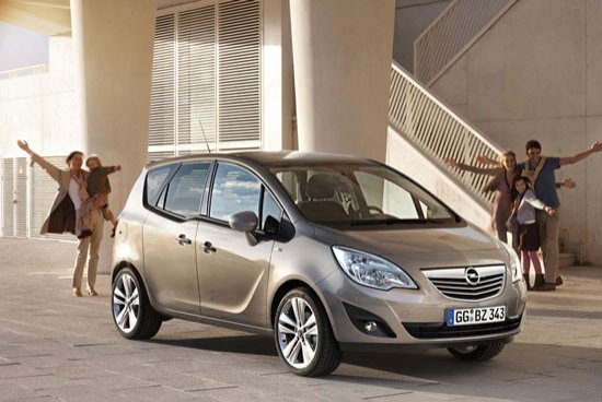 Nos cancelan el viaje a Hamburgo para probar el nuevo Opel Meriva por el caos aéreo