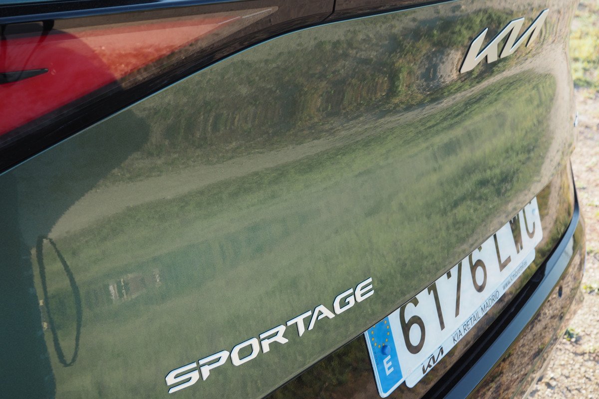Prueba y opinión del Kia Sportage: híbrido, precio y análisis del interior
