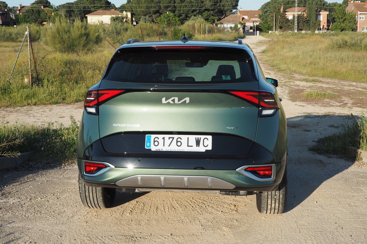 Prueba y opinión del Kia Sportage: híbrido, precio y análisis del interior