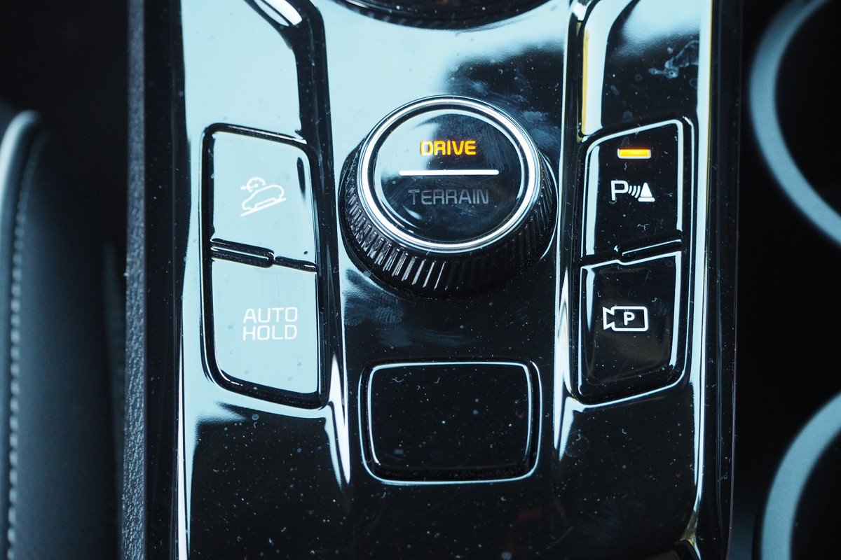 Prueba y opinión del Kia Sportage: híbrido, precio y análisis del interior