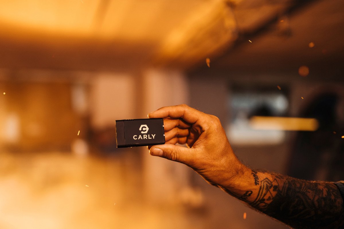 Prueba y opinión de Carly: analizamos en profundidad el OBD para diagnóstico de coche