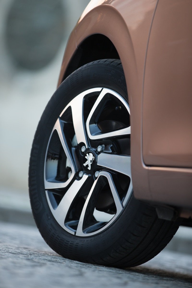 Prueba del nuevo Peugeot 108: urbanita elegante, dinámico y eficiente