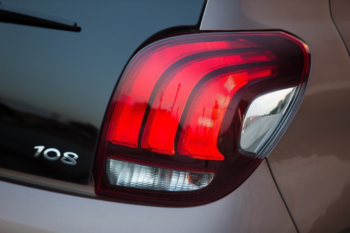 Prueba del nuevo Peugeot 108: urbanita elegante, dinámico y eficiente