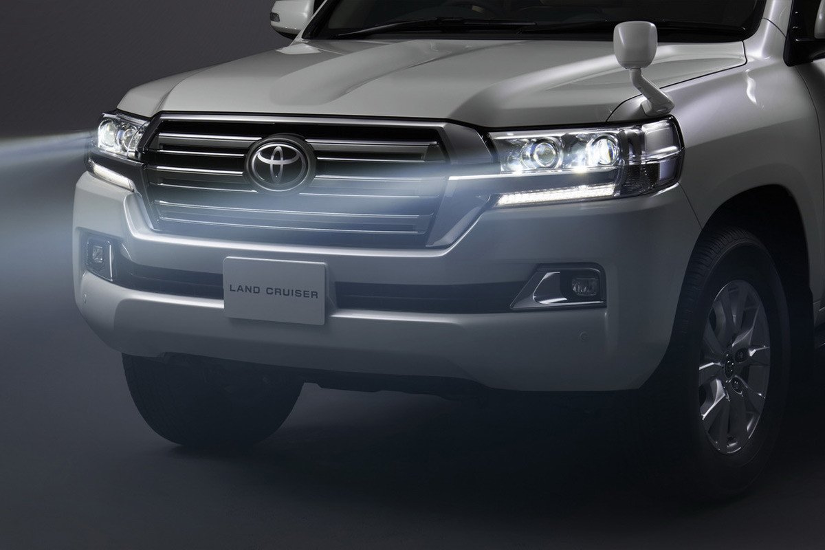 Toyota renueva al Land Cruiser 200