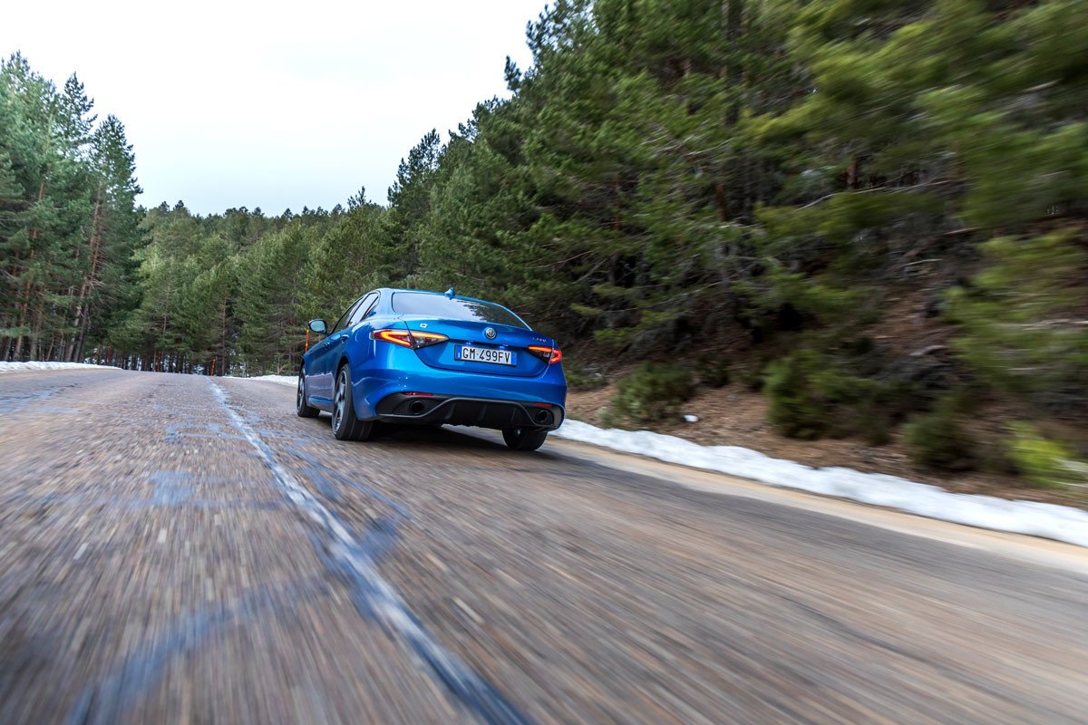 Prueba Alfa Romeo Giulia: pequeños cambios, manteniendo la deportividad y eficacia 