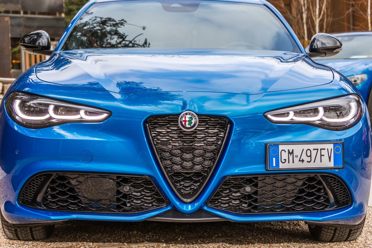 Prueba Alfa Romeo Giulia: pequeños cambios, manteniendo la deportividad y eficacia 