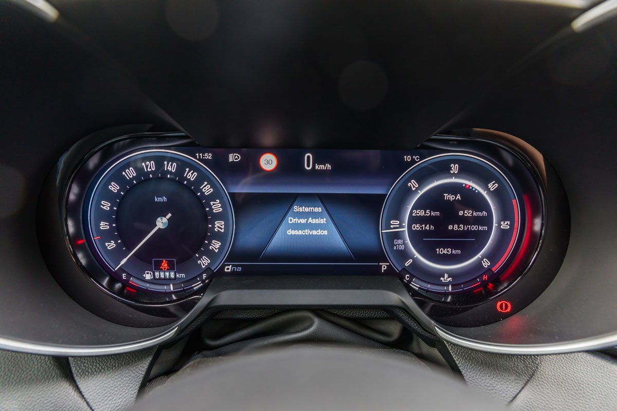 Prueba Alfa Romeo Giulia: pequeños cambios, manteniendo la deportividad y eficacia 