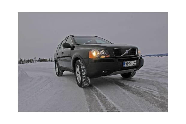Conducción en nieve: ¿Cadenas o neumáticos de invierno?