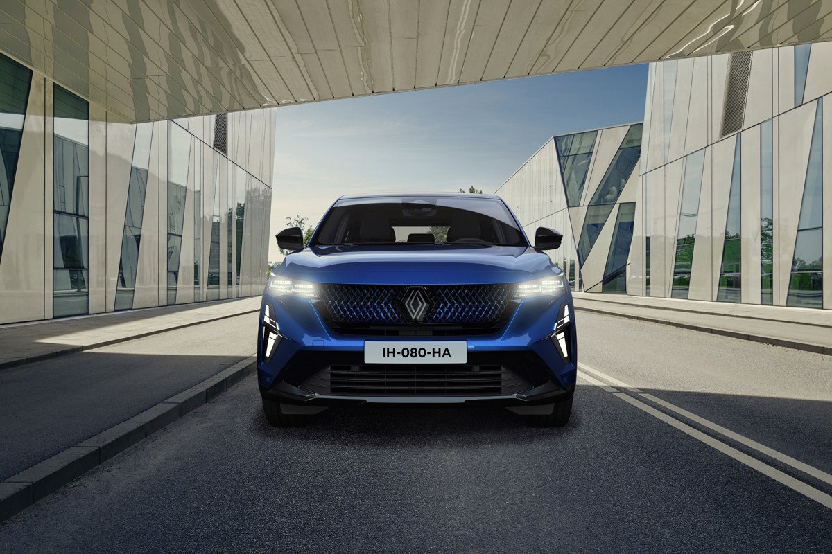 Renault aumenta su gama de SUV coupé con el Rafale, que también se fabrica en España