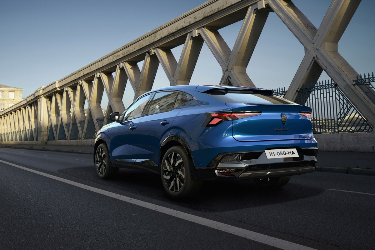 Renault aumenta su gama de SUV coupé con el Rafale, que también se fabrica en España