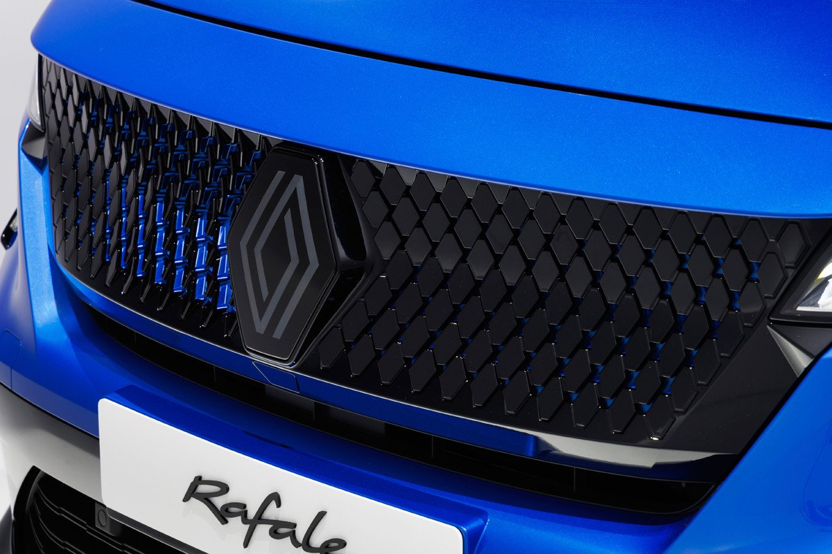 Renault aumenta su gama de SUV coupé con el Rafale, que también se fabrica en España