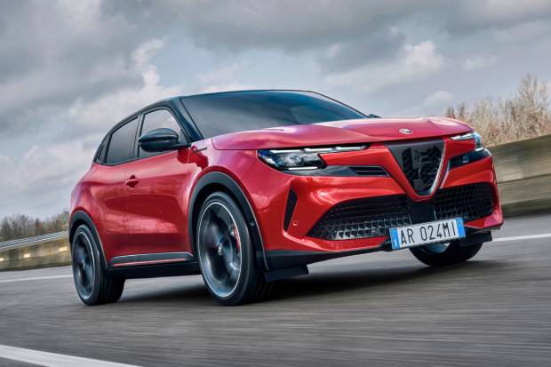 Todo lo que tienes que saber del nuevo Alfa Romeo Junior Ibrida ya disponible en España