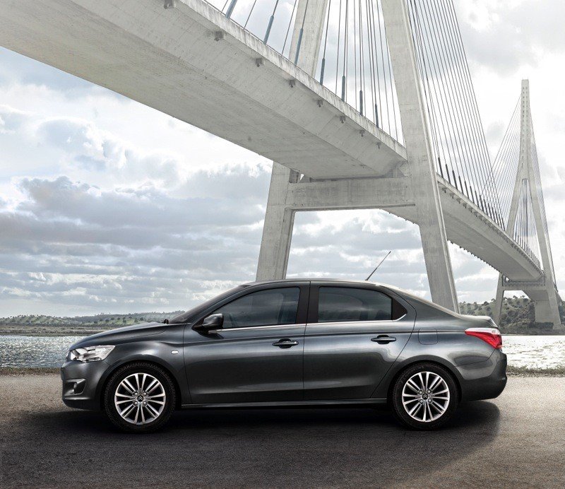 Citroën C-Élyssée: la berlina de Citroën rival para el Seat Toledo