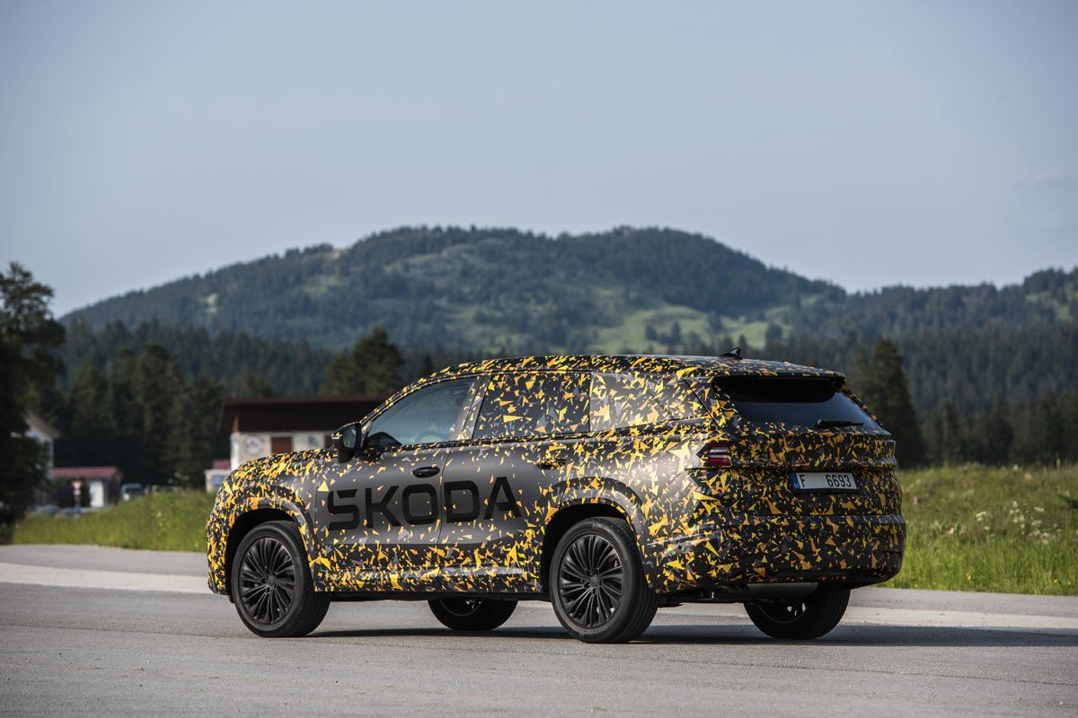 Te traemos las primeras imágenes y datos del próximo Skoda Kodiaq: llega en otoño